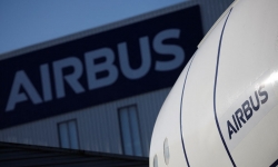 Airbus giành được đơn đặt hàng máy bay từ hai khách hàng châu Á quen thuộc của Boeing