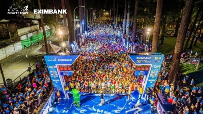 Ho Chi Minh City Night Run Eximbank thành công rực rỡ  - lan tỏa tinh thần năng động và 'bứt phá' đến cộng đồng