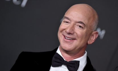 Jeff Bezos tiết lộ bí quyết thành công của Amazon 25 năm trước: 'Nhân viên cần khiếp sợ khách hàng'