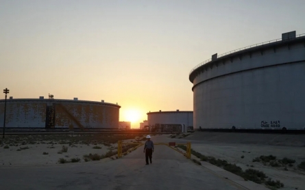 Giá dầu tăng sau phản ứng im lặng của Iran trước cuộc tấn công của Israel