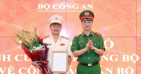 Đại tá Vũ Văn Tấn giữ chức Phó cục trưởng Cục Cảnh sát quản lý hành chính về trật tự xã hội