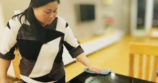 Dọn nhà, giúp việc Tết kiếm tiền triệu mỗi ngày