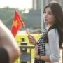 Người Việt chi hơn 13 tỷ đồng cho áo cờ đỏ sao vàng 