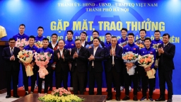 Bầu Hiển thưởng 4,4 tỷ đồng cho cầu thủ sau chức vô địch ASEAN Cup 2024