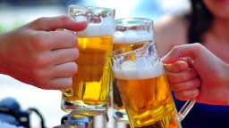 Bộ Tài chính muốn áp thuế tiêu thụ đặc biệt với rượu bia tới 100%