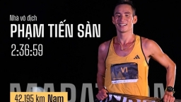 Chân chạy Phạm Tiến Sản phá kỷ lục Longbien Marathon 2024