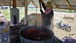 Làng nghề truyền thống Phú Yên tất bật vào vụ tết