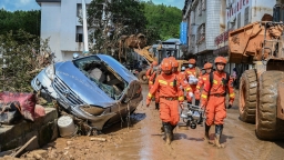 Trung Quốc chi hơn 2,3 tỷ nhân dân tệ để ứng phó lũ lụt và lở đất