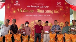 'Tết ấm no - Mùa sung túc' đến với bà con khó khăn