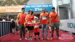 8 người trong một gia đình tham gia Quảng Trị Marathon 2024