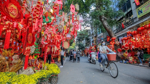 Tản văn Phan Thị Hà Dương: Đi giữa lòng Hà Nội