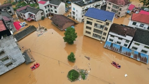 Mực nước sông Dương Tử dâng cao, Trung Quốc sẵn sàng ứng phó lũ lụt