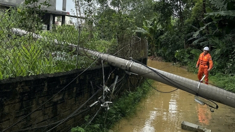 Yên Bái nhiều nơi mất điện 3 ngày qua do ngập lụt, sạt lở