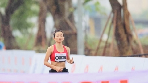 Nguyễn Thị Oanh lập kỷ lục quốc gia cự ly marathon 42km