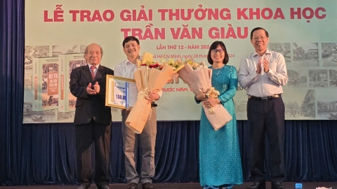 Giải thưởng Trần Văn Giàu trao cho công trình nghiên cứu đô thị