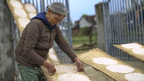 Nghề làm bún bánh đón nắng đỏ lửa