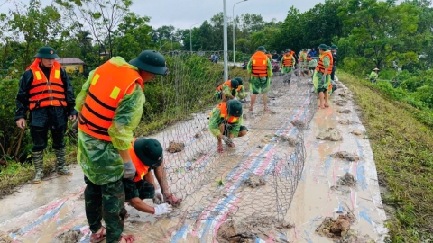 Hơn 1000 cán bộ quản lý đê chuyên trách chưa được hưởng ưu đãi nghề