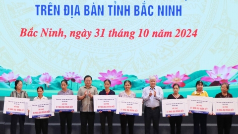 Tỉnh Bắc Ninh công bố không còn hộ nghèo