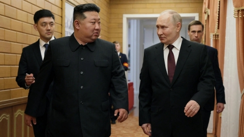 Ông Putin tặng xe Aurus cho ông Kim Jong-un sau khi ký hiệp định quan trọng