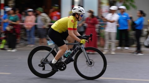 Chính thức khởi tranh giải đua xe đạp Điểm đến hòa bình
