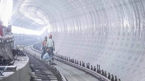 Bắt đầu khoan đoạn ngầm đường sắt Nhổn - ga Hà Nội bằng máy TBM