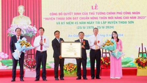 Huyện Thoại Sơn đạt chuẩn nông thôn mới nâng cao đầu tiên ở ĐBSCL