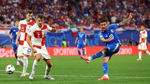 Video: Hòa đáng tiếc, Croatia dâng vé đi tiếp cho Italia