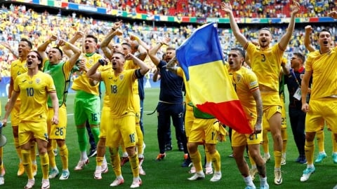 Video: Slovakia và Romania dắt tay nhau vào vòng 1/8 Euro 2024