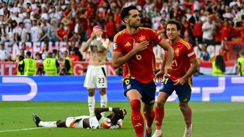 Video: Tây Ban Nha loại Đức ở tứ kết Euro nhờ bàn phút 119