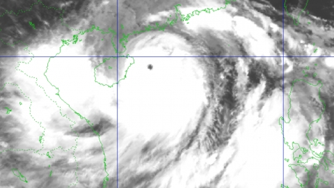 Siêu bão số 3 giật trên cấp 17, cách Quảng Ninh 570km