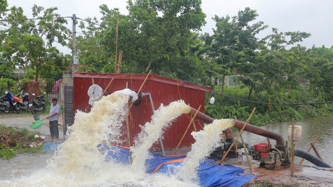 Dừng bơm tiêu nước từ nội đồng vào các sông