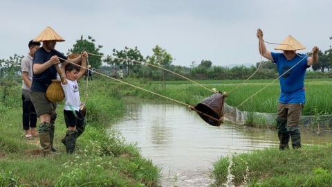 Chuyện của người đầu tiên làm du lịch nông thôn ở Ninh Bình