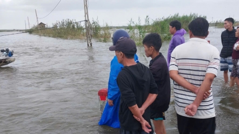 Thừa Thiên - Huế: 2 người đàn ông tử vong do bão Trà Mi