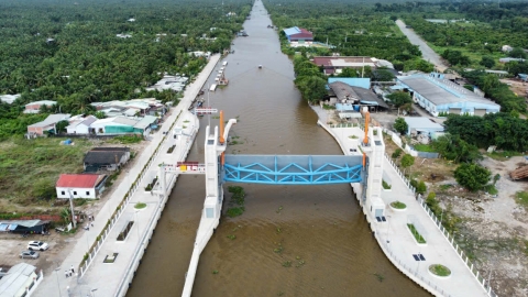 Bàn giao cống âu Nguyễn Tấn Thành trị giá 518 tỷ đồng