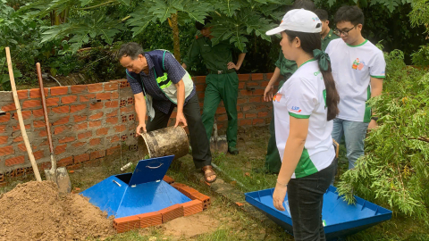 Biến rác hữu cơ thành phân hữu cơ quy mô nông hộ