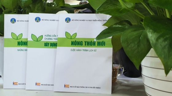 Bộ NN-PTNT ra mắt bộ sách về nông thôn mới