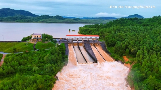 Cần đầu tư khoa học công nghệ cho vận hành hồ chứa thủy lợi