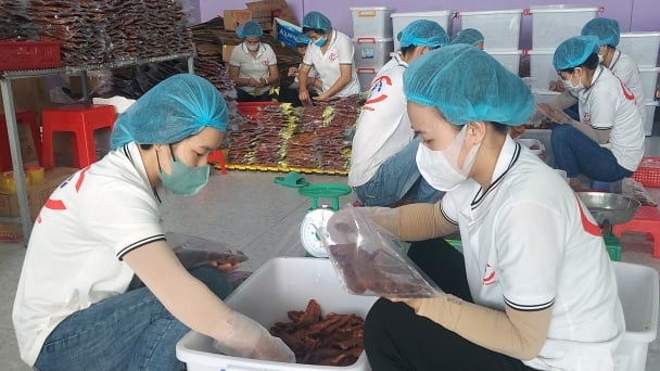 Người tìm lối thoát cho chuối mật mốc của người Pa Kô
