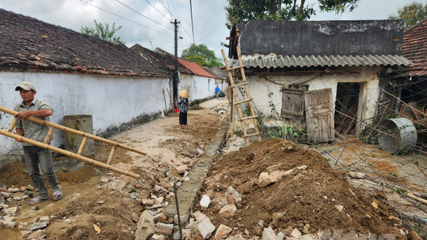[Bài 1]: Về nơi người người, nhà nhà hiến đất mở đường