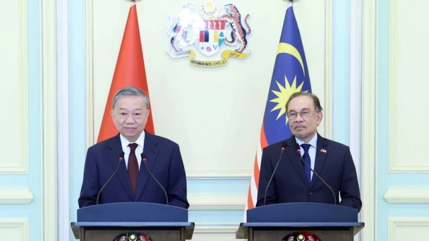 Vietnam - Malaysia elevate relations to Comprehensive Strategic Partnership