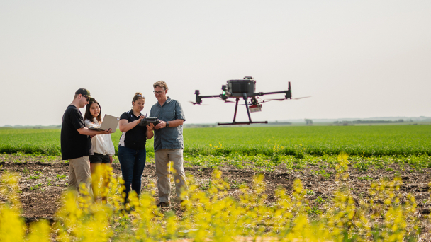 The Canadian province stands ready to exchange agricultural research with Vietnam