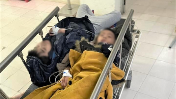 Hơn 50 học sinh nghi ngộ độc thực phẩm sau khi đi tham quan