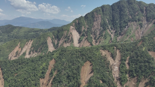 Lao Cai struggles to restore forests due to rugged terrain