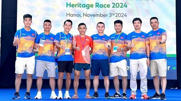 Nguyên Thanh về nhì, Ngọc Hoa về nhất giải Marathon Di sản Hà Nội