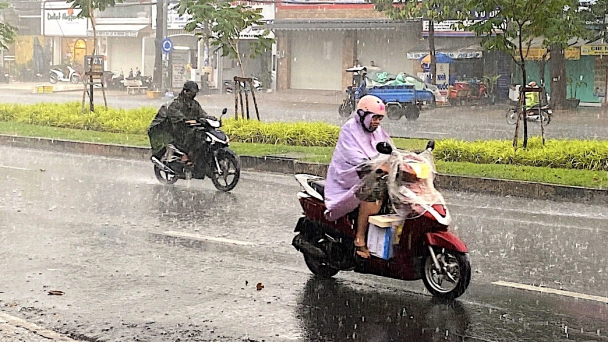 Khu vực Nam bộ tiếp tục đón đợt mưa trái mùa mới