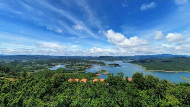 Developing ecotourism at Ta Dung National Park