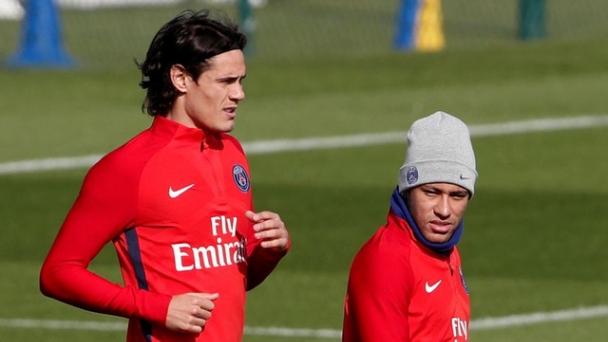 Neymar bất ngờ lên tiếng xin lỗi Cavani