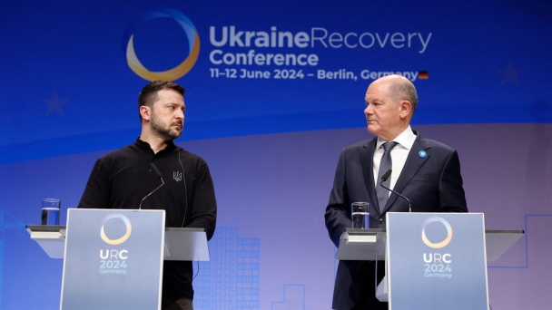 Tổng thống Zelensky kêu gọi người tị nạn Ukraine về nước để 'tái thiết'