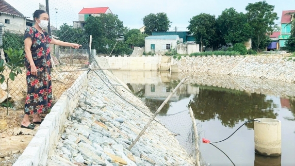 Lãng phí tài sản công, dân Hà Tĩnh vẫn khát nước sạch: [Bài 1] Lọc nước thải qua cát để sinh tồn