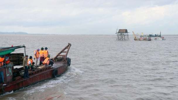 Hải Phòng phê bình địa phương chưa xử lý dứt điểm việc nuôi ngao trái phép